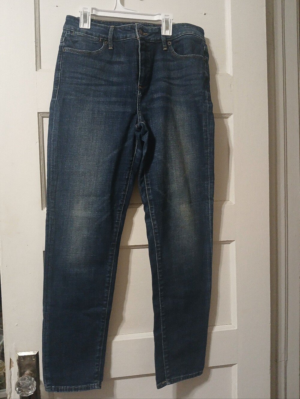 Classic Women's Dark Blue Stretch Jeans